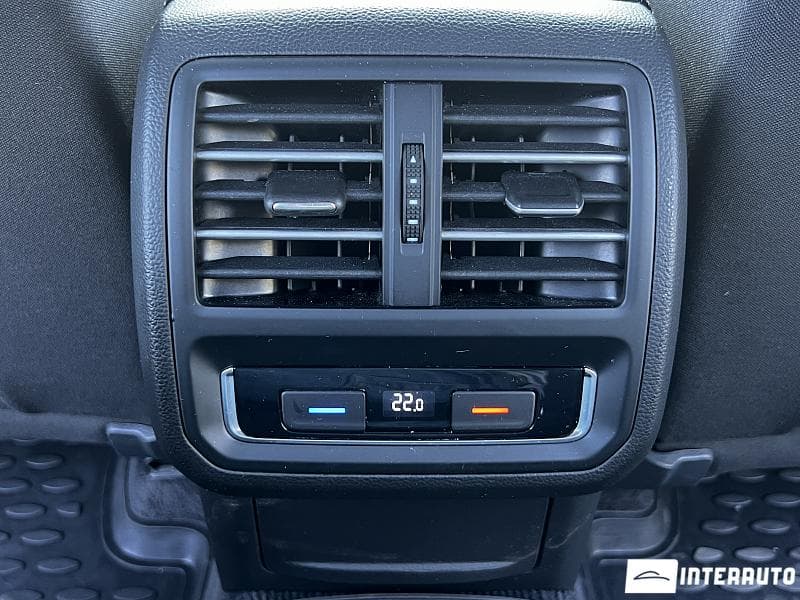 2016 Volkswagen Passat — Miniatură 19
