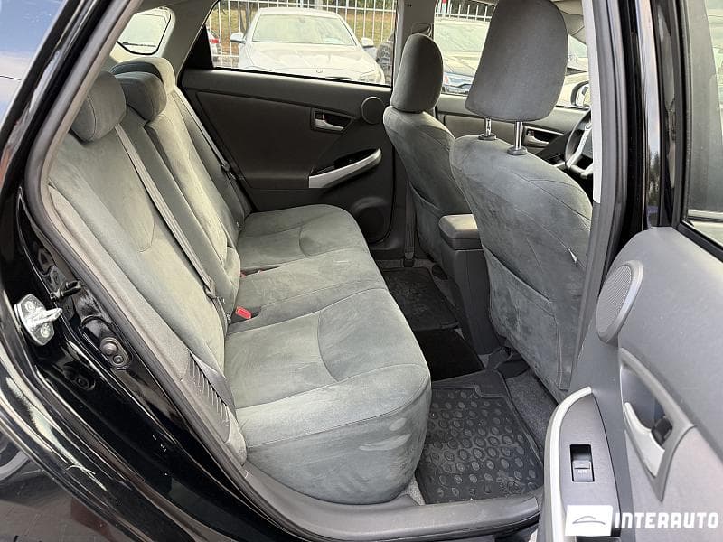 2011 Toyota Prius — Miniatură 8