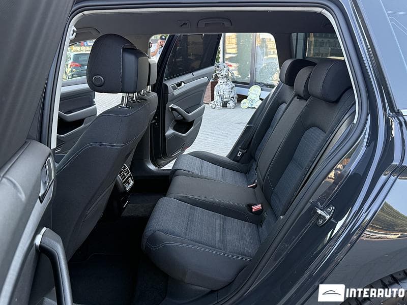 Volkswagen Passat GTE 2021 — Миниатюра 13