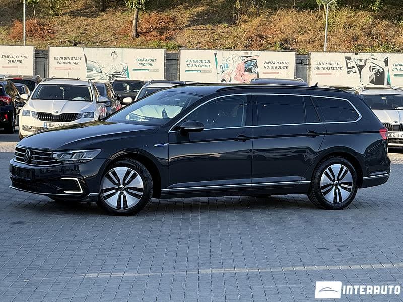 Volkswagen Passat GTE 2021 — Миниатюра 2