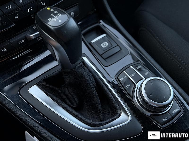 2019 BMW 225XE — Miniatură 15