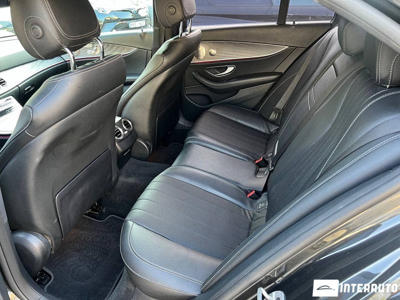 2021 Mercedes E 350 — Miniatură 20