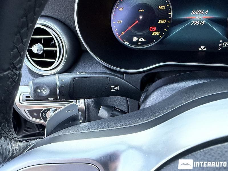 2020 Mercedes C 300 — Miniatură 11