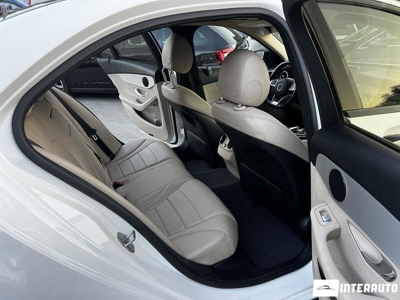2016 Mercedes C 300 — Miniatură 16