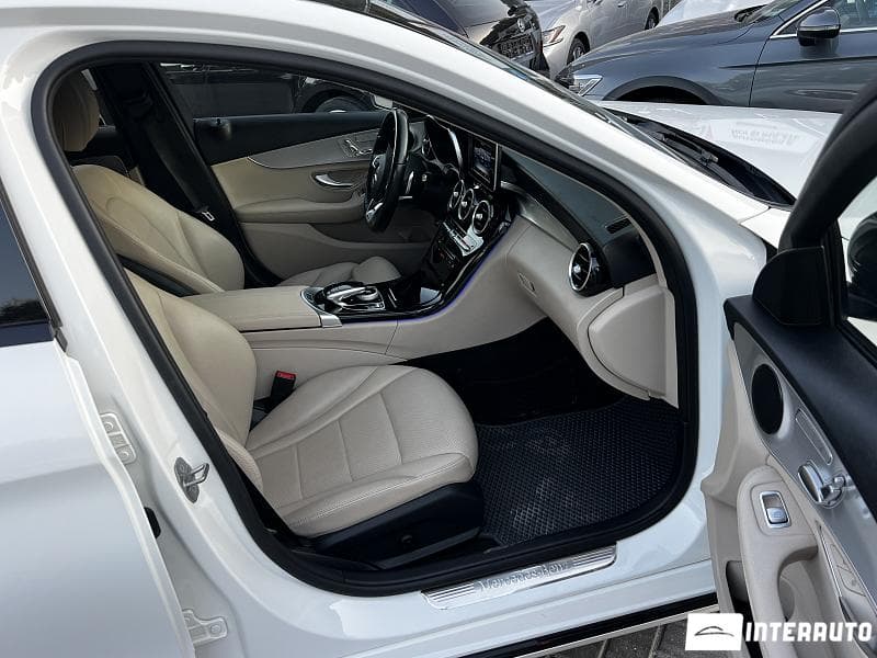 2016 Mercedes C 300 — Miniatură 5