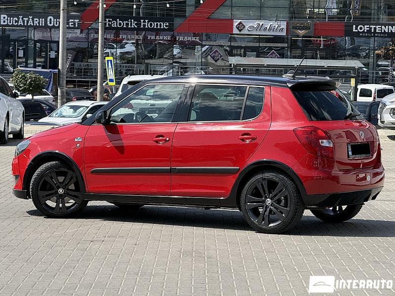 2012 Skoda Fabia — Miniatură 3