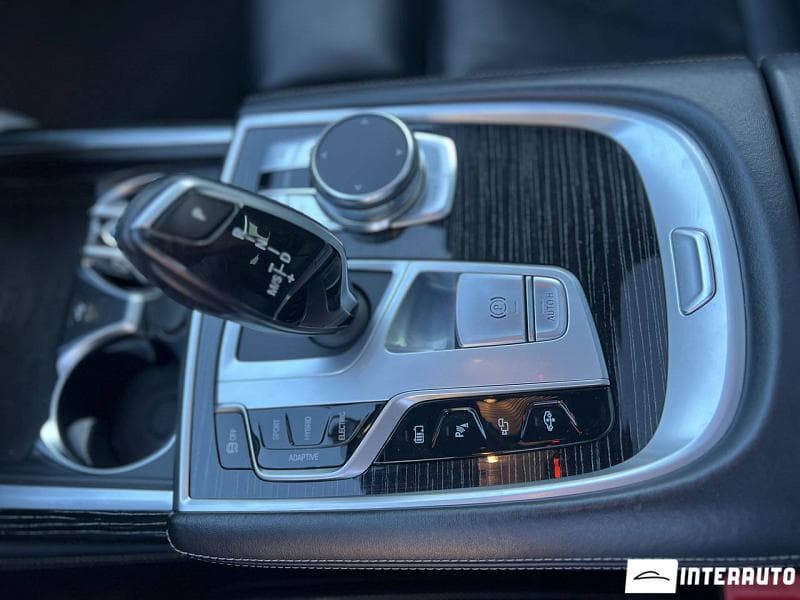 2019 BMW 745e — Miniatură 19