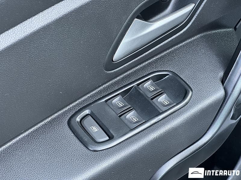 2023 Dacia Duster — Miniatură 16