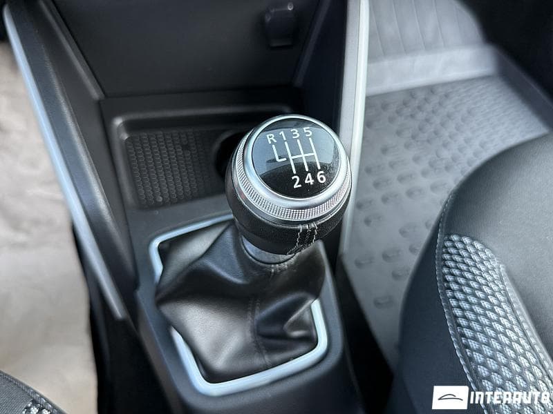 Dacia Duster 2021 — Миниатюра 12