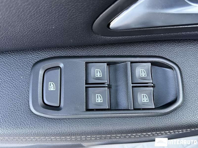 Dacia Duster 2021 — Миниатюра 17