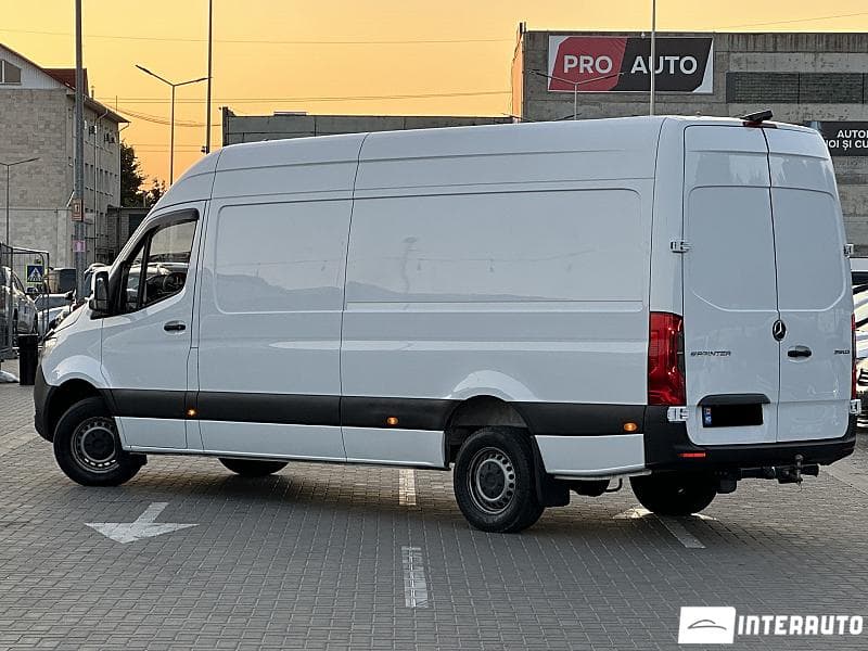 2021 Mercedes Sprinter — Miniatură 4