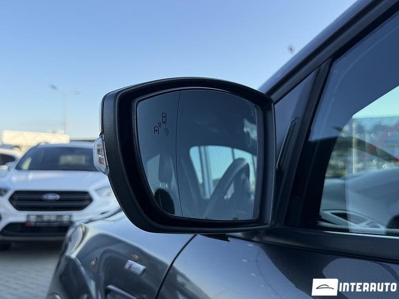 2017 Ford Kuga — Miniatură 17