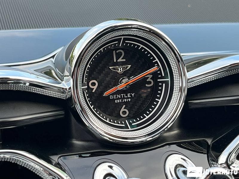 2021 Bentley Bentayga — Miniatură 11