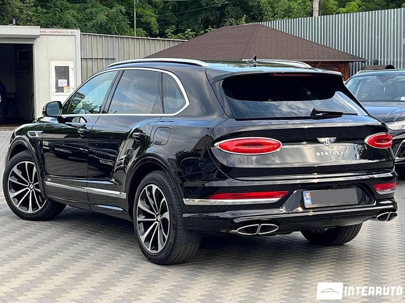 2021 Bentley Bentayga — Miniatură 3