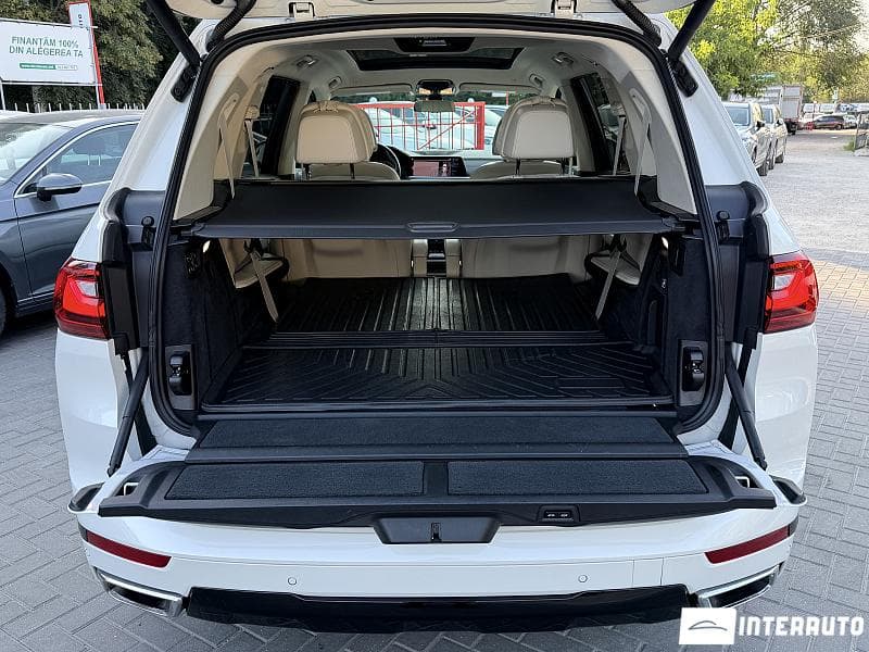 BMW X7 4.0i 2019 — Миниатюра 15