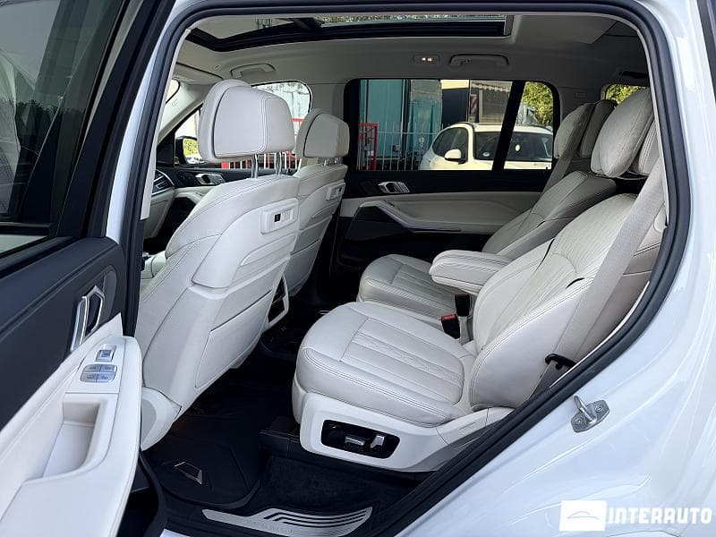 BMW X7 4.0i 2019 — Миниатюра 6
