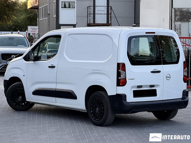 Opel Combo 2020 — Миниатюра 2