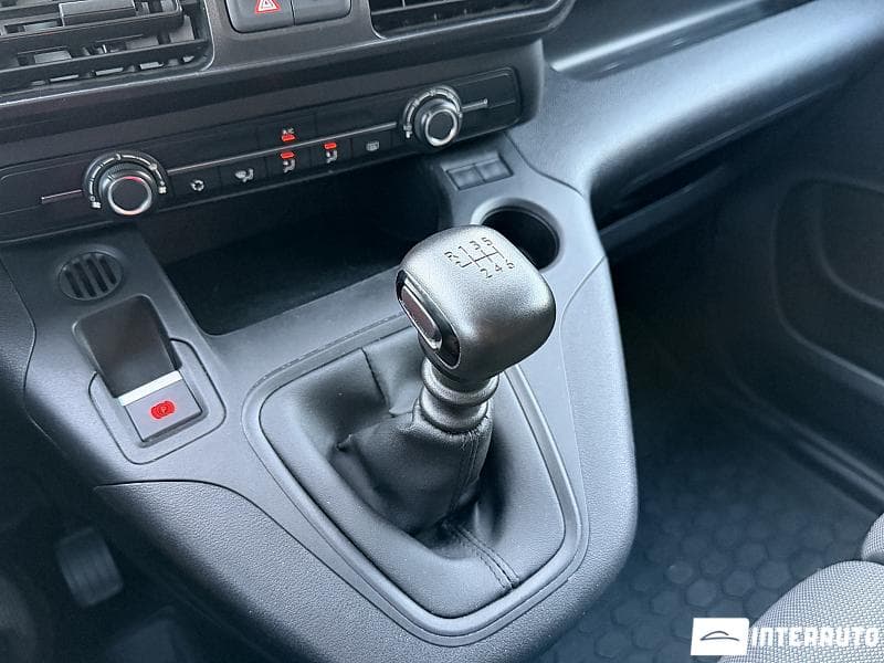 Opel Combo 2020 — Миниатюра 8