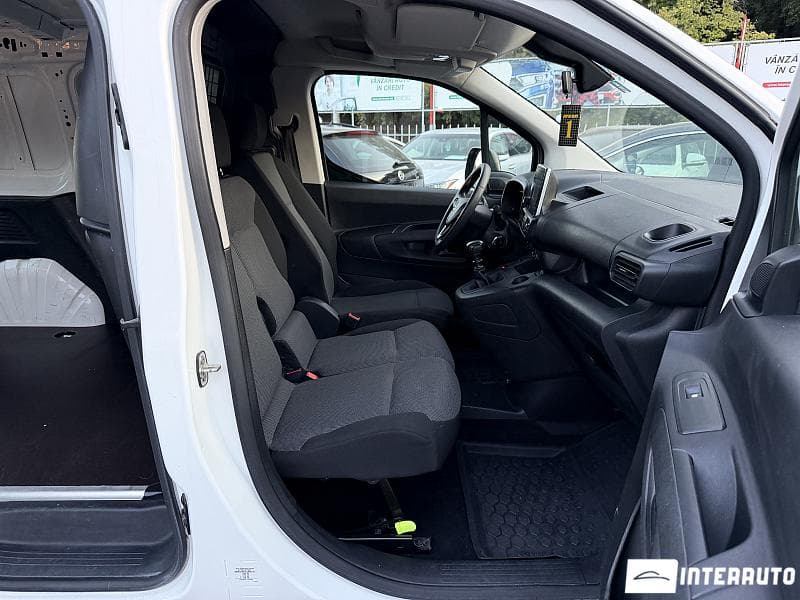 Opel Combo 2020 — Миниатюра 9