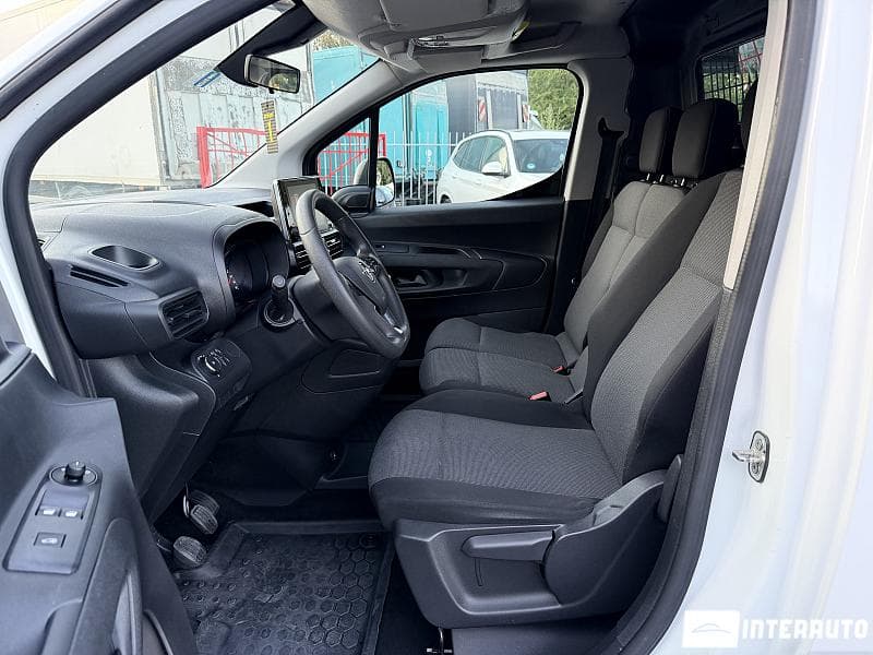 Opel Combo 2020 — Миниатюра 5