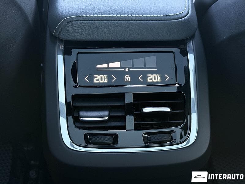 Volvo XC 60 2021 — Миниатюра 22