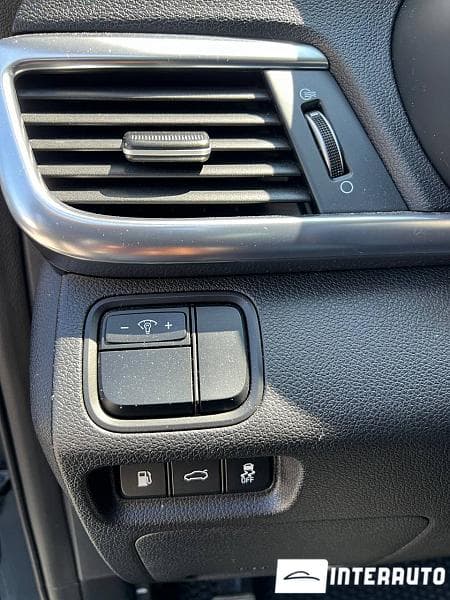 2016 Kia K5 — Miniatură 16