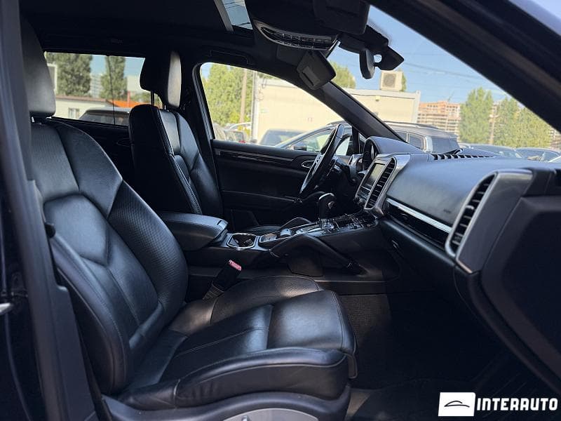 2015 Porsche Cayenne S Hybrid — Miniatură 18
