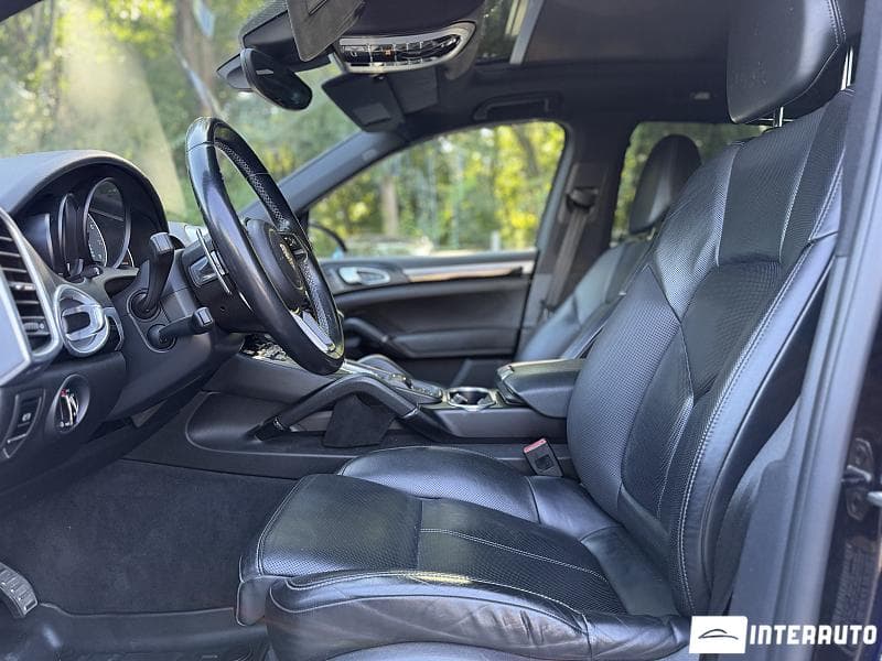 2015 Porsche Cayenne S Hybrid — Miniatură 9
