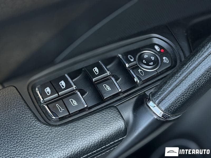2015 Porsche Cayenne S Hybrid — Miniatură 7
