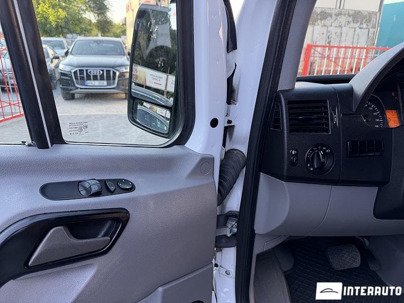 Mercedes Sprinter 2017 — Миниатюра 15