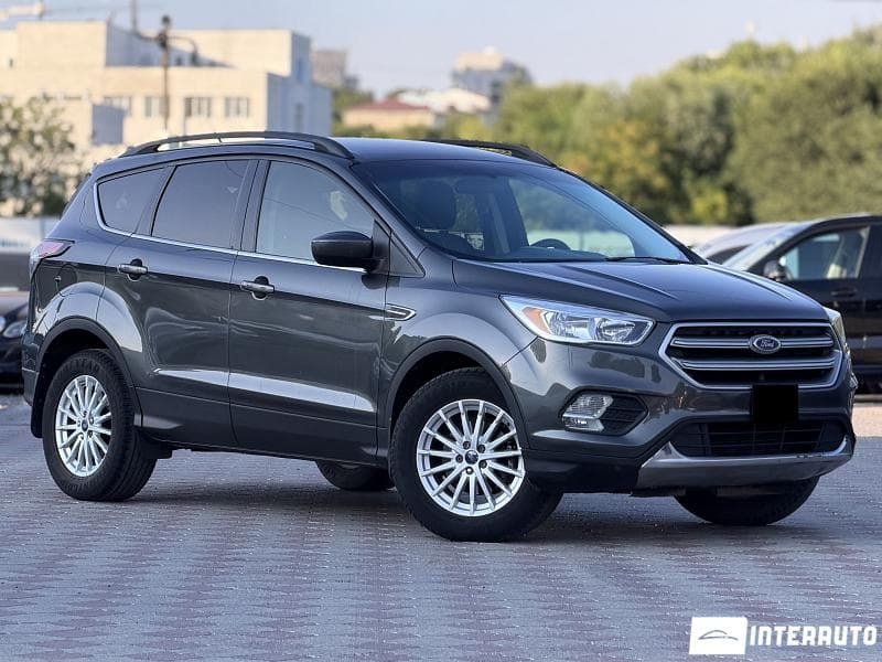 2017 Ford Escape — Miniatură 4