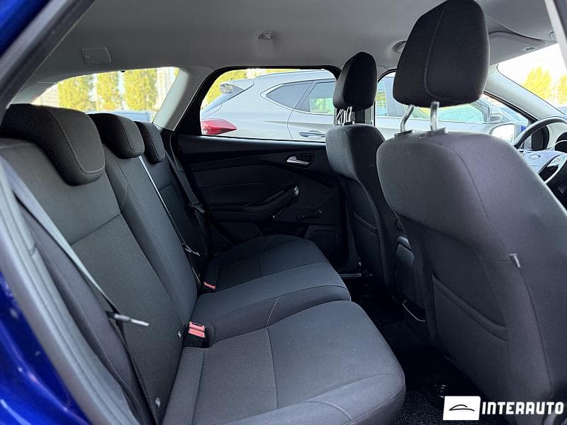 2016 Ford Focus — Miniatură 16