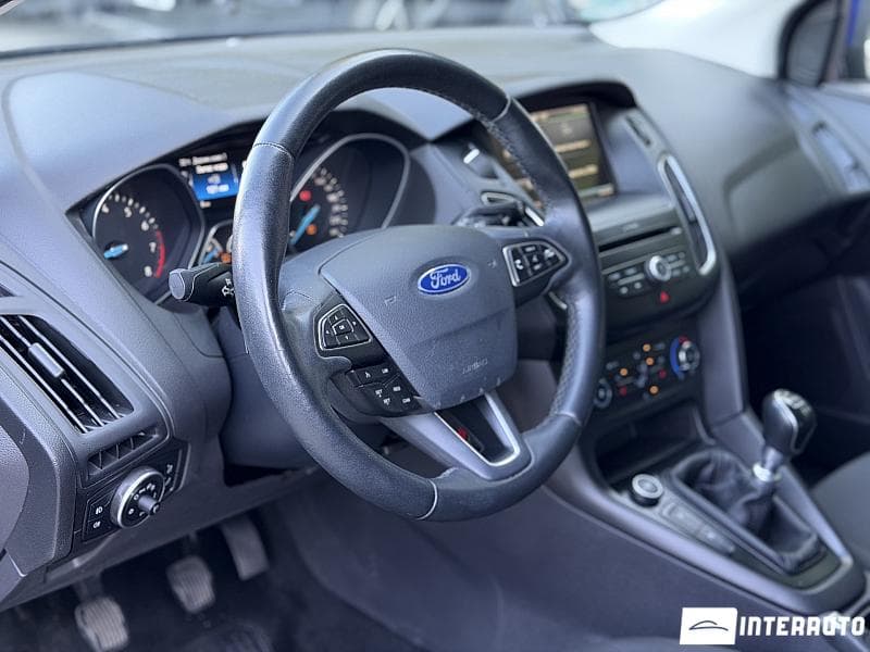 2016 Ford Focus — Miniatură 8