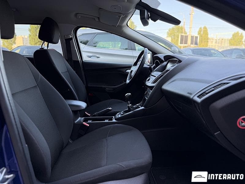 2016 Ford Focus — Miniatură 17