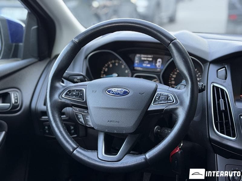 2016 Ford Focus — Miniatură 9