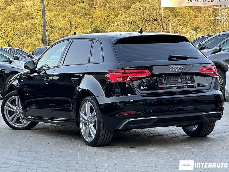 2017 Audi A3 E-tron — Miniatură 4