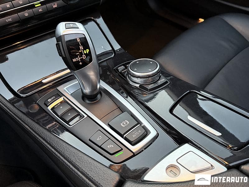 2015 BMW 520 — Miniatură 18