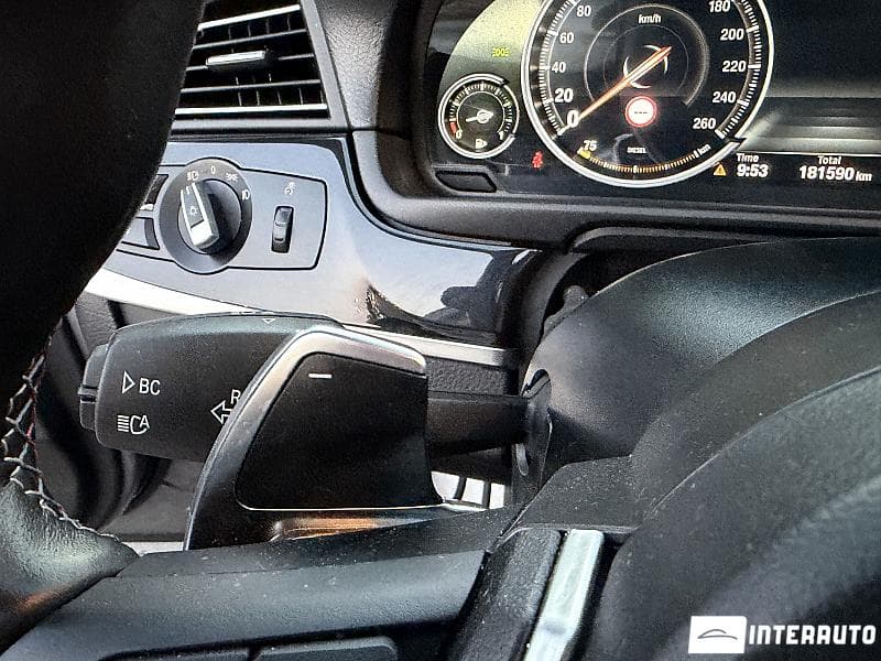 2015 BMW 520 — Miniatură 15