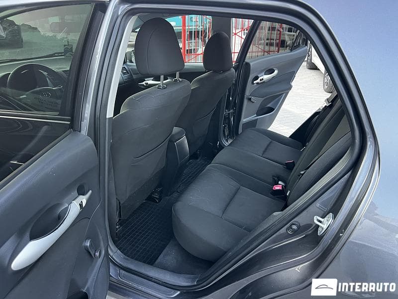 Toyota Auris 2010 — Миниатюра 8