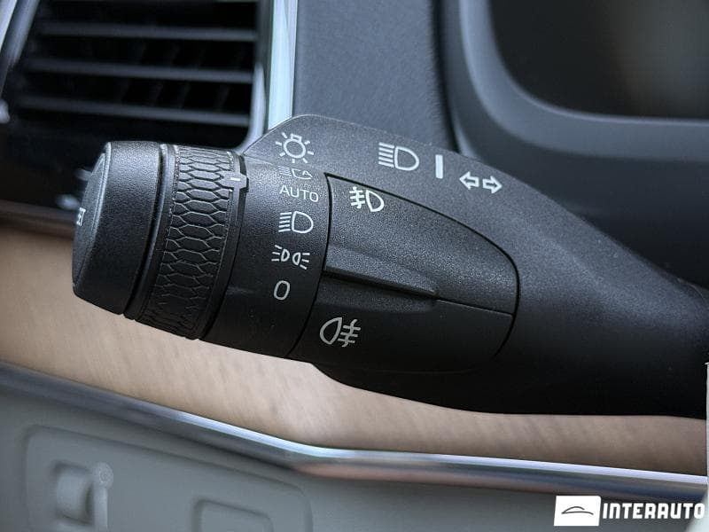 Volvo XC 90 2019 — Миниатюра 11
