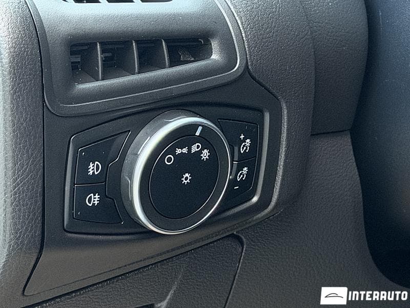 2017 Ford Focus — Miniatură 8