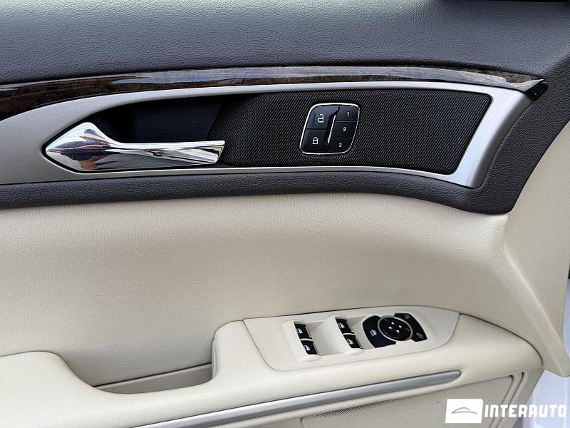 Lincoln MKZ 2013 — Миниатюра 20
