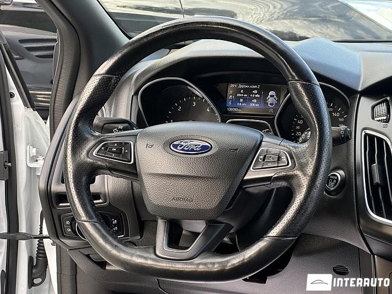 2018 Ford Focus — Miniatură 7