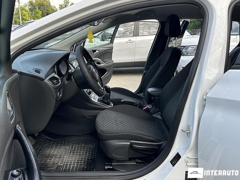 Opel Astra 2017 — Миниатюра 5