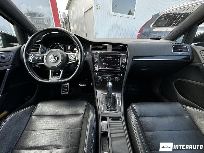 2015 Volkswagen Golf GTE — Miniatură 9