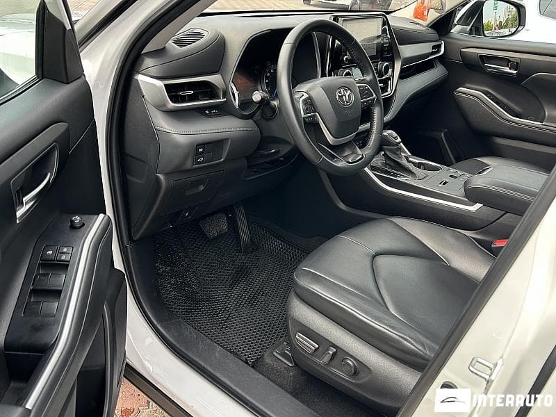 2023 Toyota Highlander — Miniatură 6