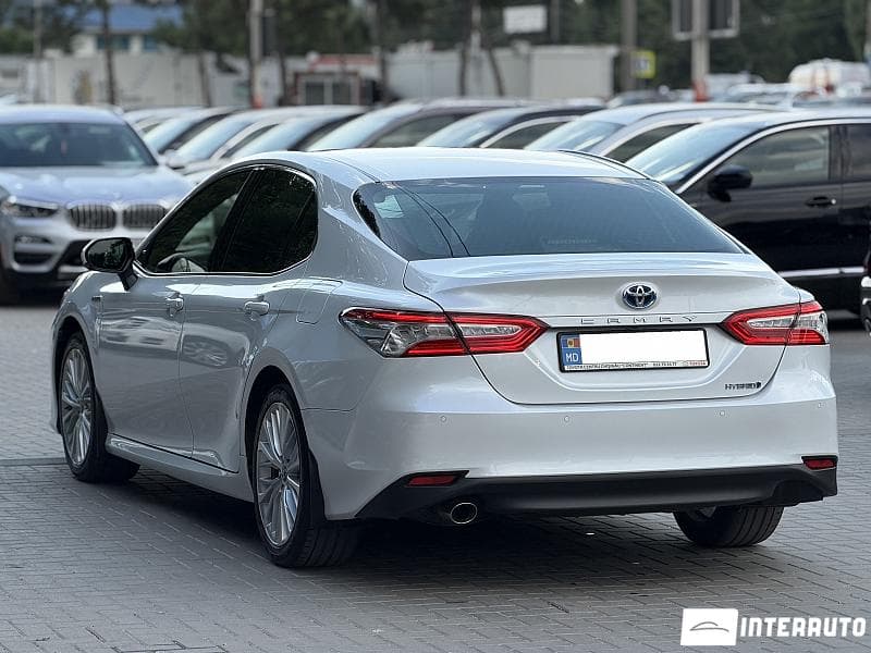 2019 Toyota Camry — Miniatură 2