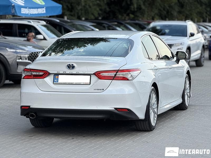 2019 Toyota Camry — Miniatură 4