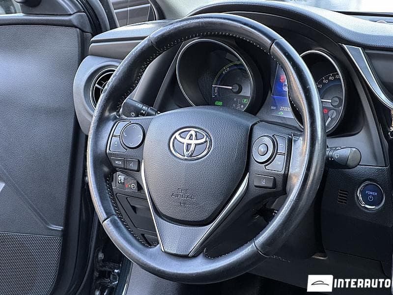 2016 Toyota Auris — Miniatură 7