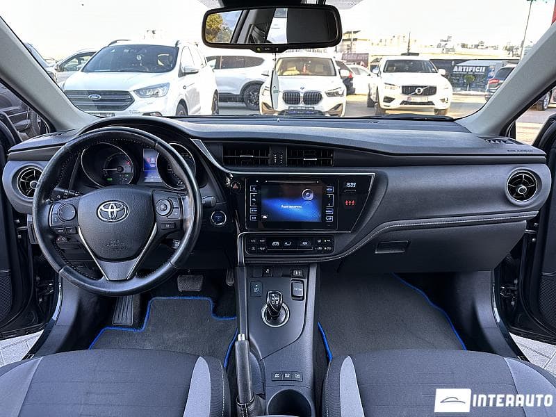 2016 Toyota Auris — Miniatură 6